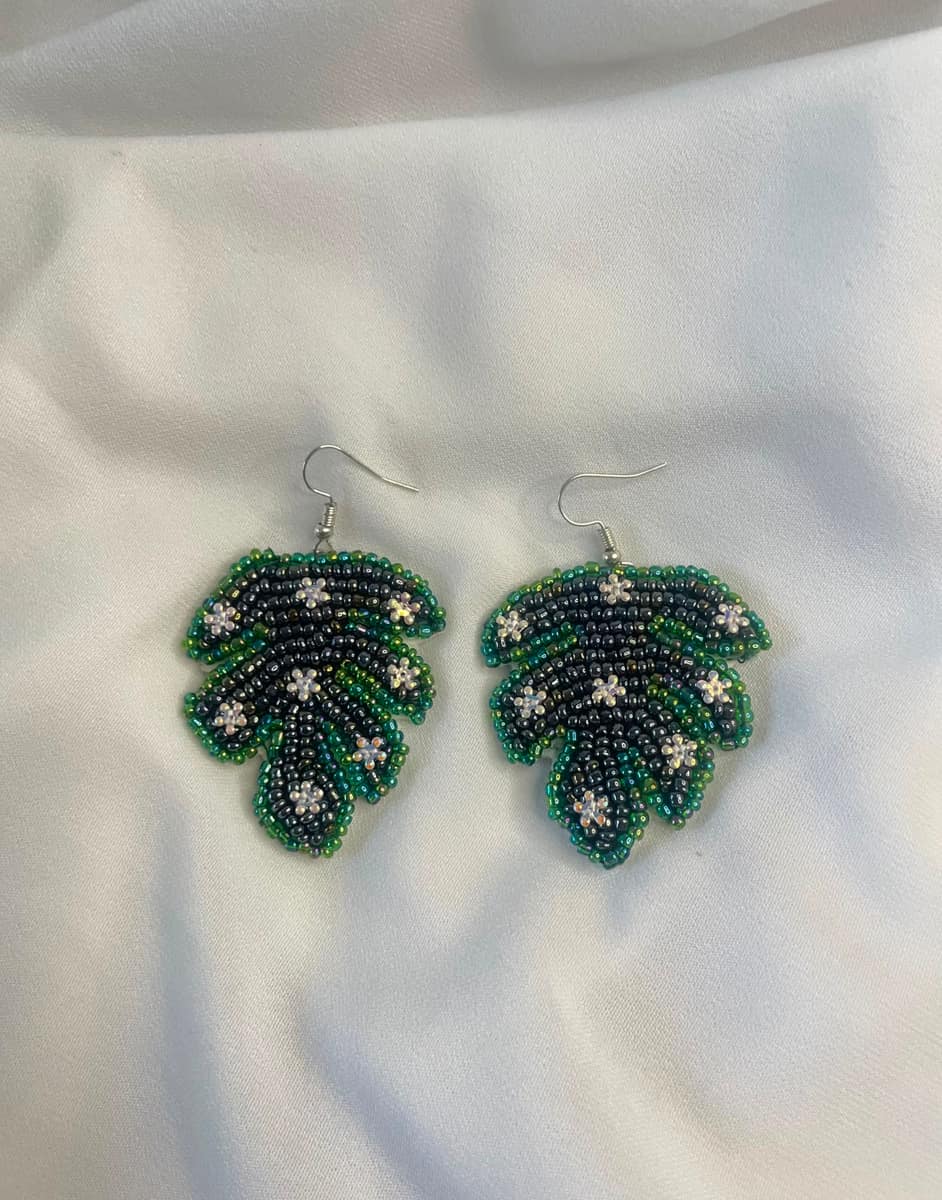Emerald Leaf beaded earrings